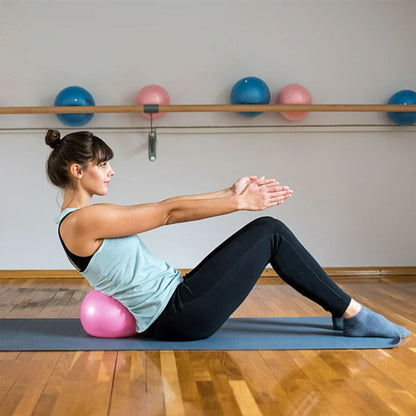 ballon pilates femme dos