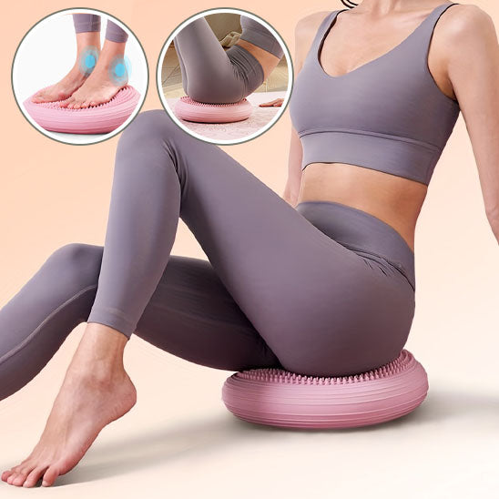 tapis pilates femme assis genou flechi